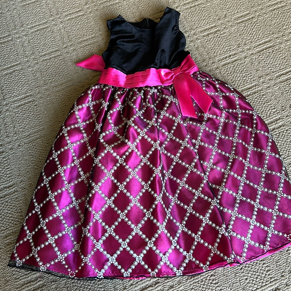 Girls dress size 8 worn once